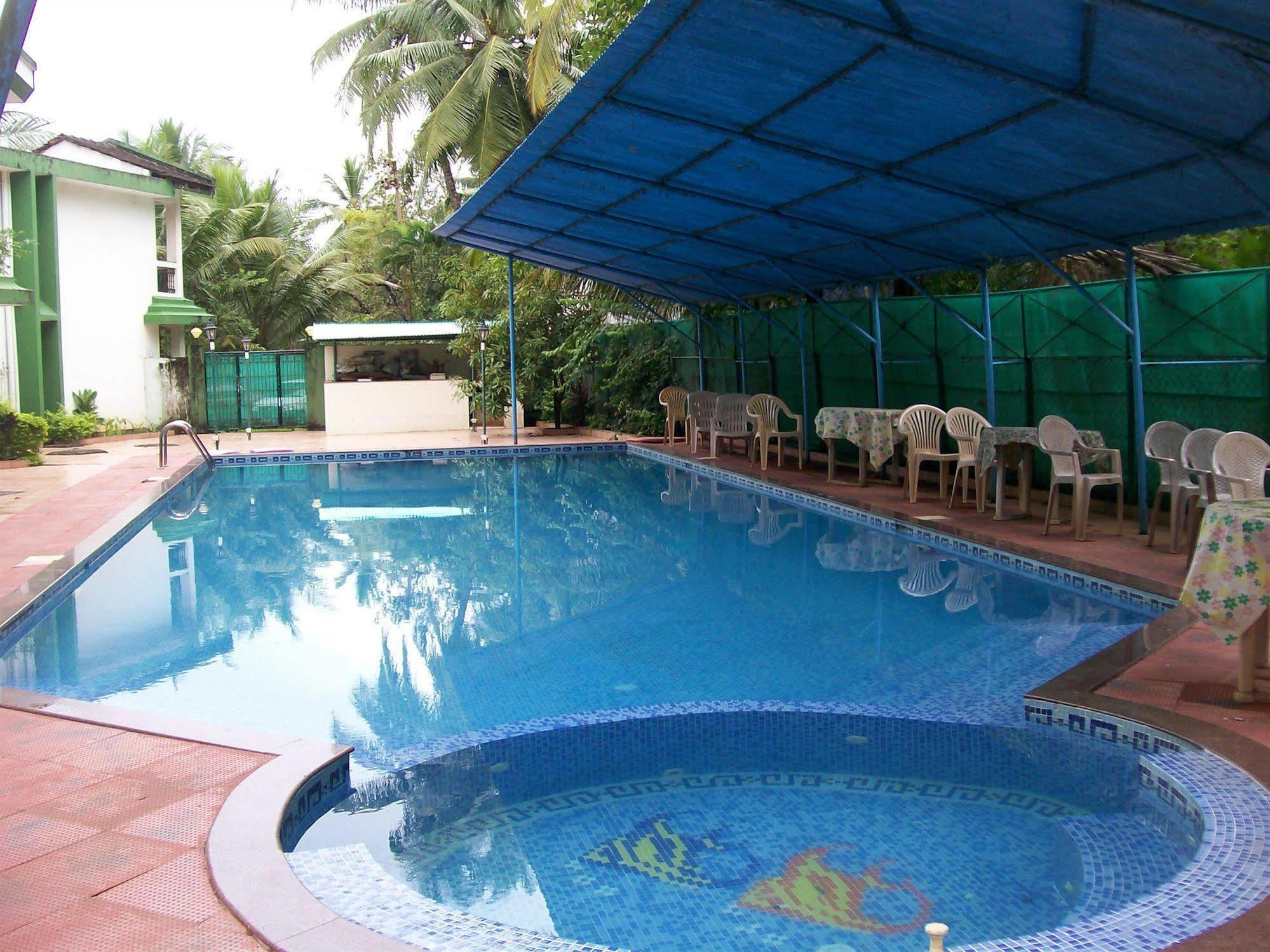 Amigo Plaza Hotel Colva Exterior photo