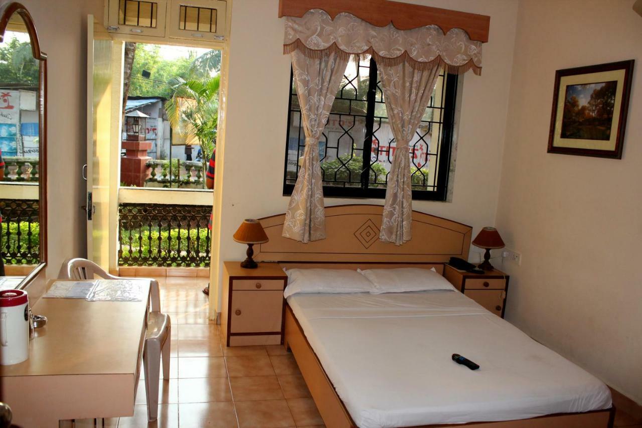 Amigo Plaza Hotel Colva Exterior photo
