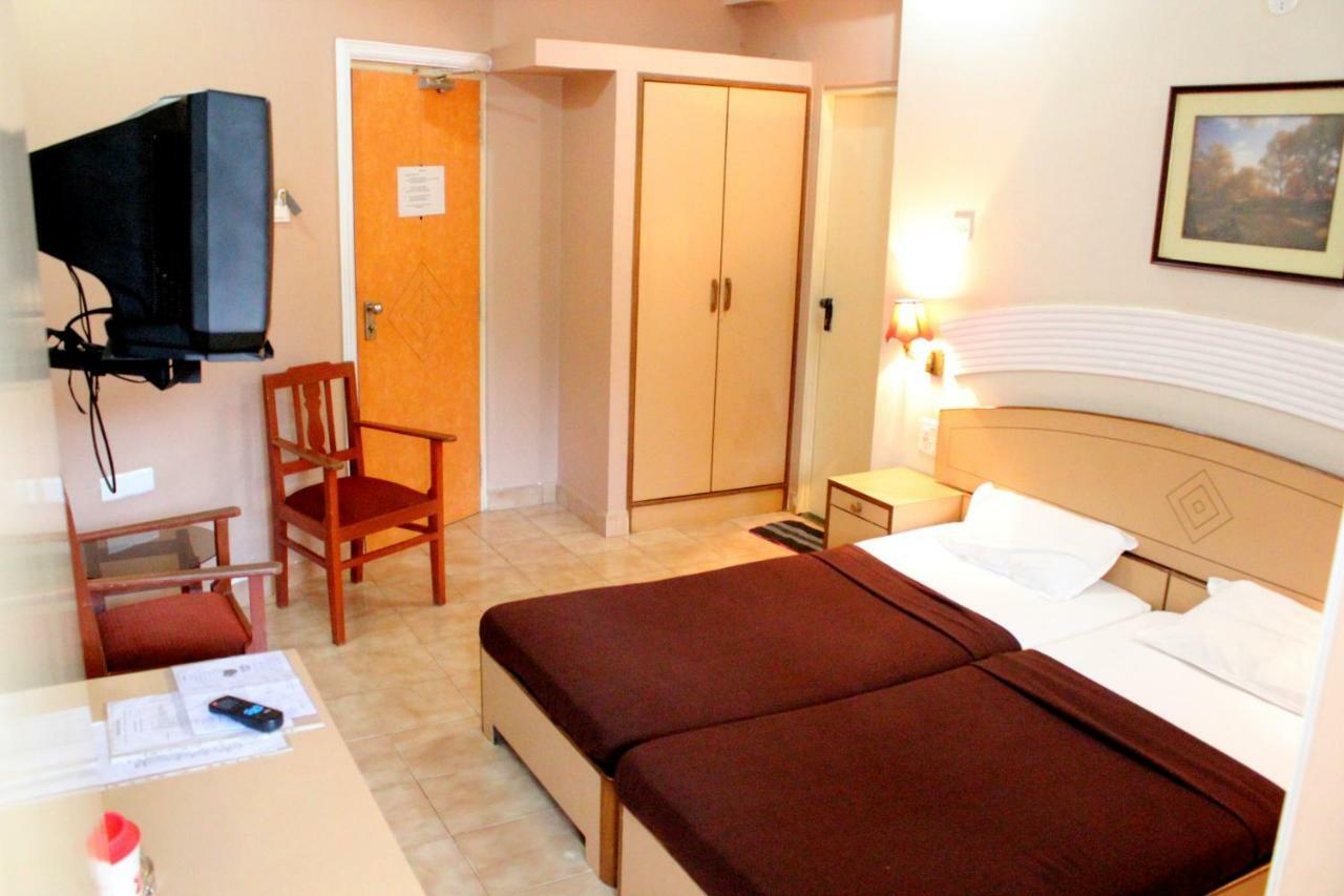 Amigo Plaza Hotel Colva Exterior photo