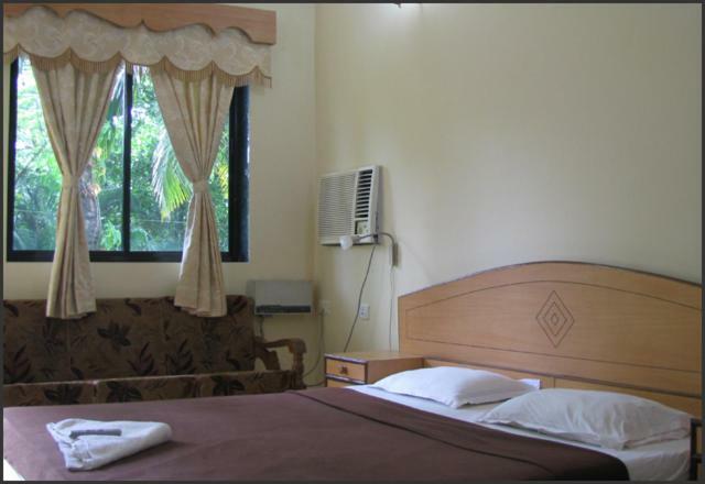 Amigo Plaza Hotel Colva Exterior photo