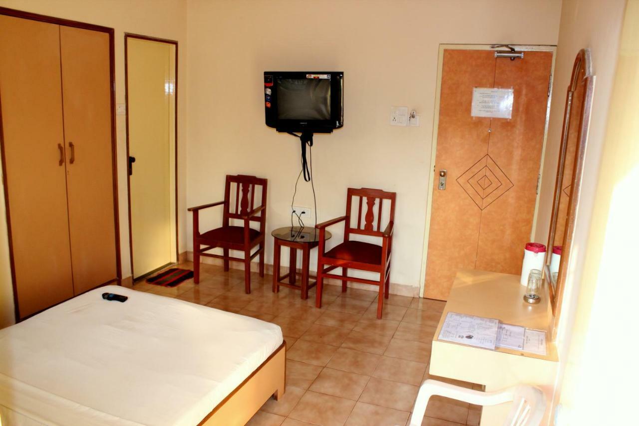 Amigo Plaza Hotel Colva Exterior photo